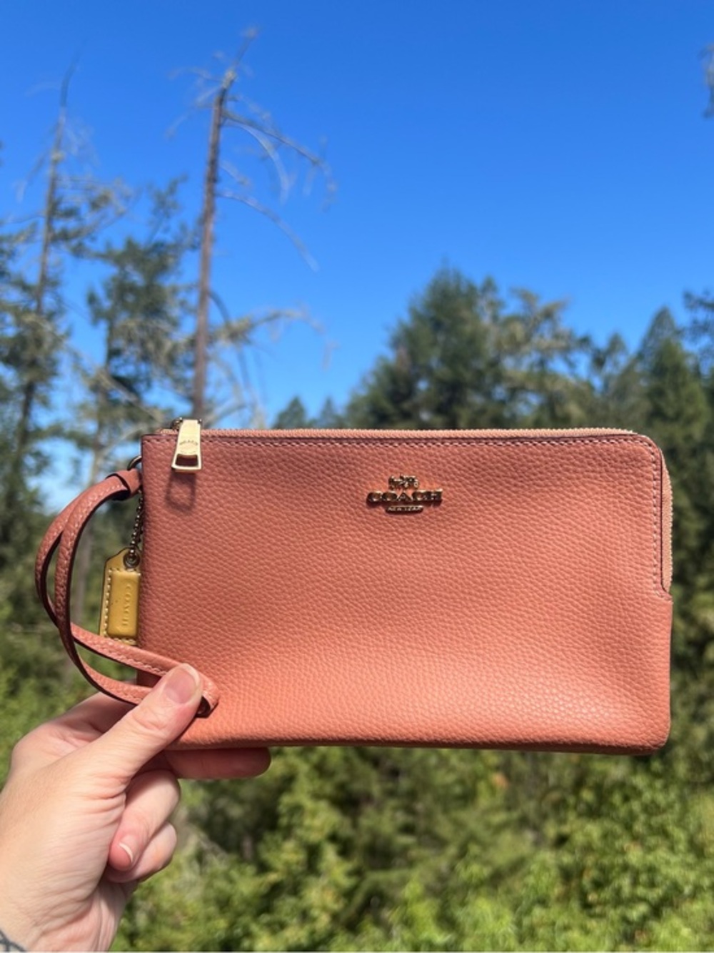 COACH Double Zip Phone Wallet Wristlet Clutch Peachy Color Gold Hardware AUTHNTC